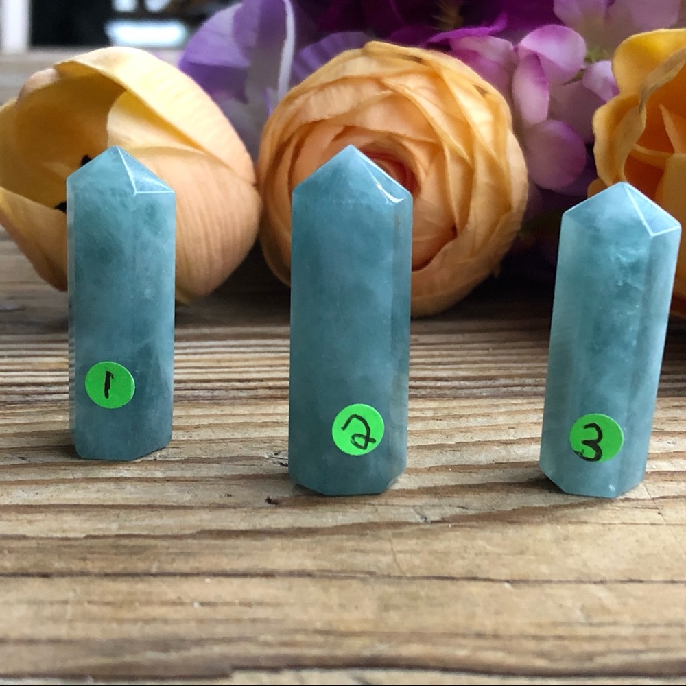 ONE HIGH QUALITY Aquamarine Crystal Mini Point